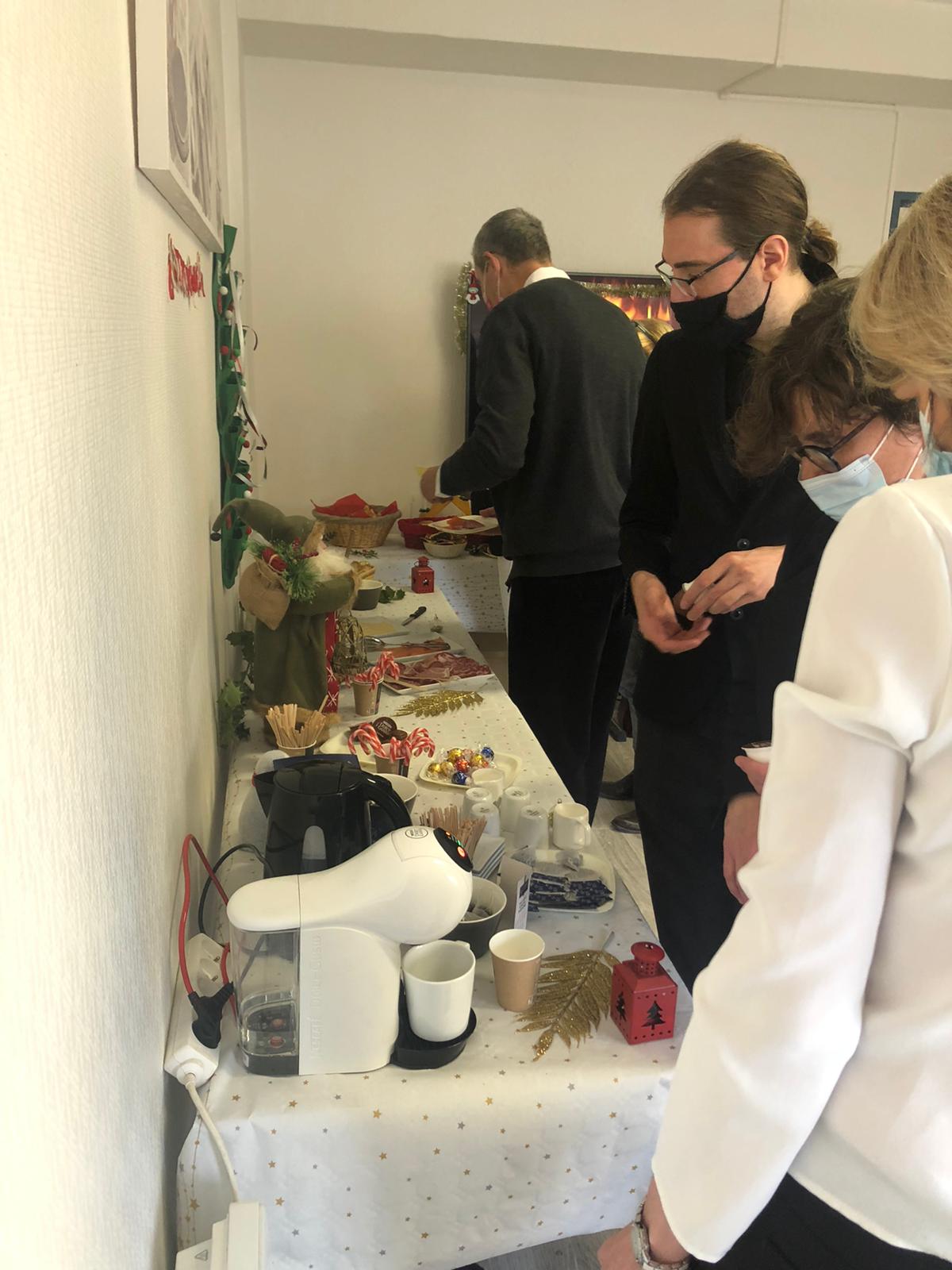 Buffet petit déjeuner sur le thème de Noel