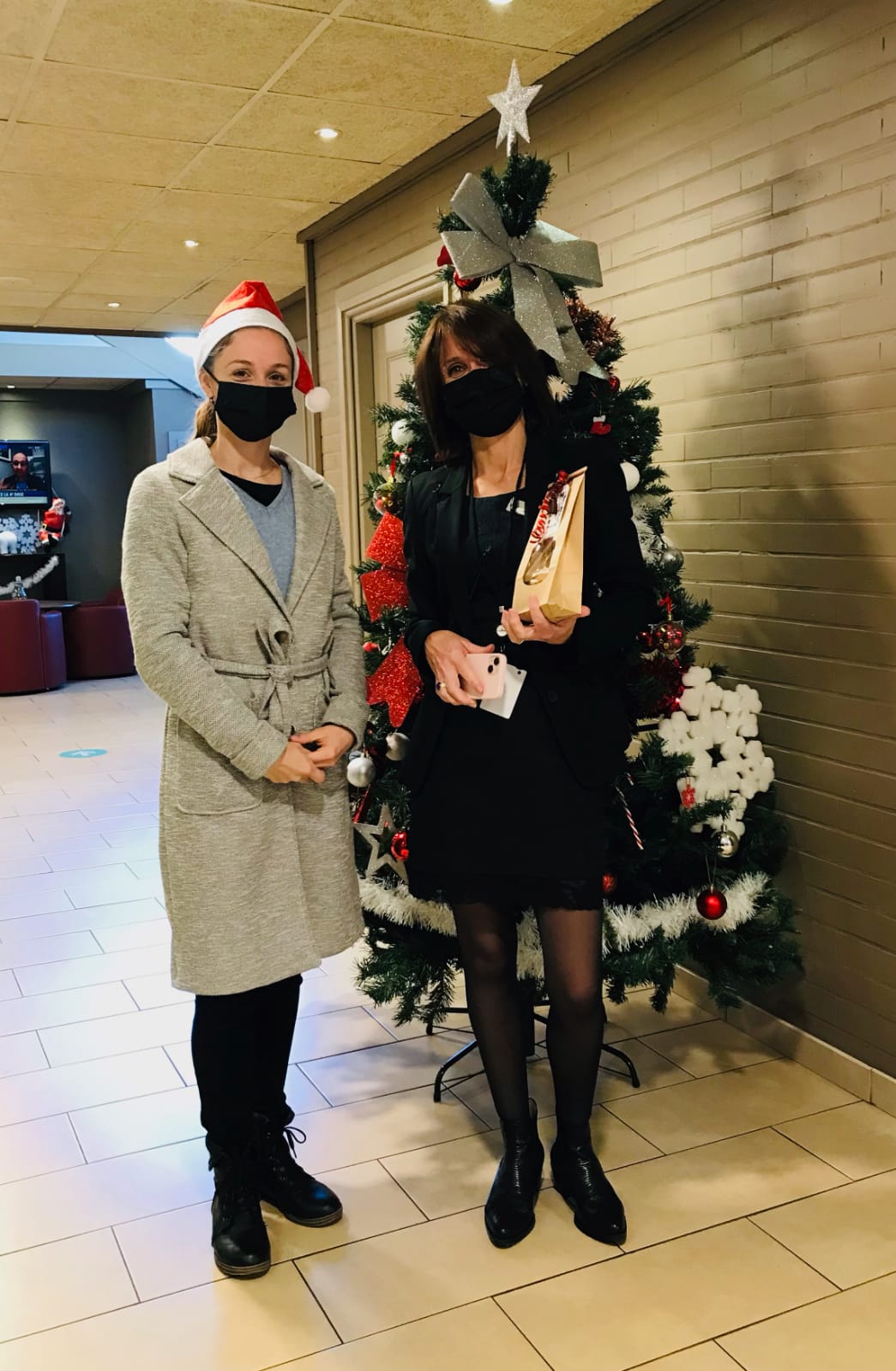 Atelier création et distribution de mignardises sur le thème de Noël à CATALYSE C.F.A Toulouse