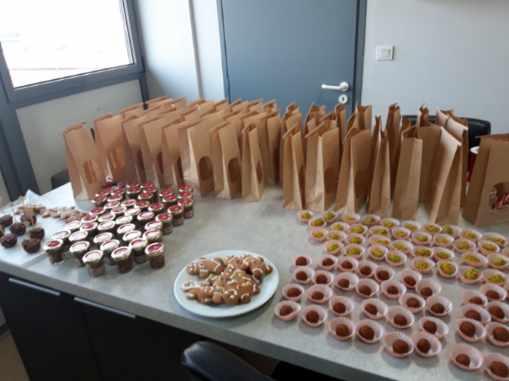 Atelier création et distribution de mignardises sur le thème de Noël à CATALYSE C.F.A Toulouse