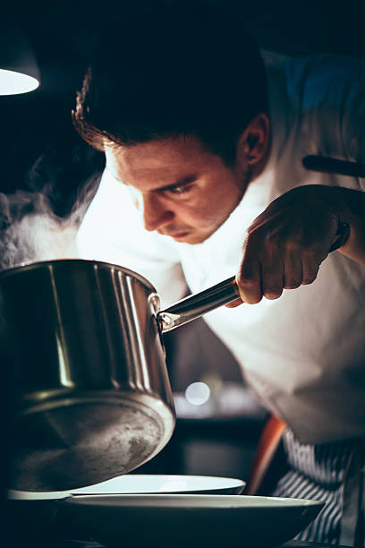 Titre à Finalité Professionnelle : COMMIS DE CUISINE