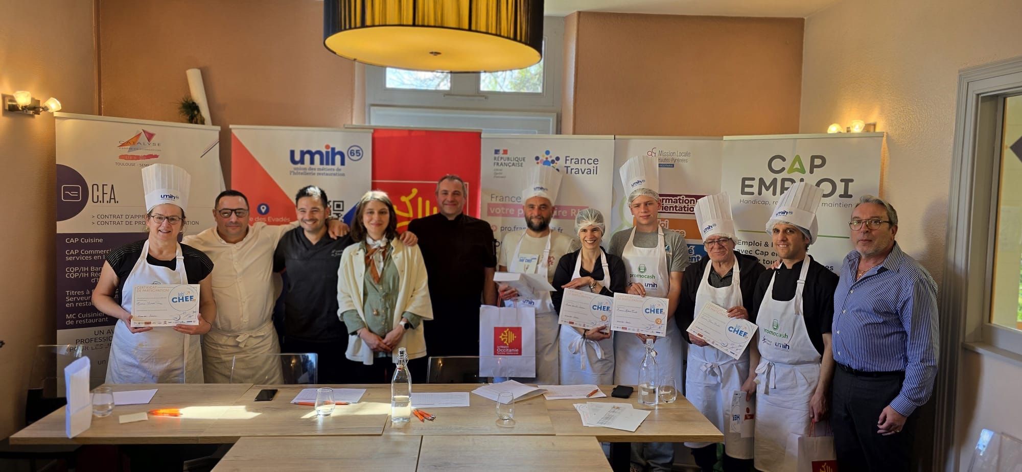 Le Jury et les apprenants à la fin du concours